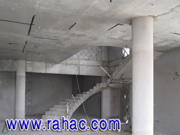 أعمال صب خرسانة الدرج وبلاستر الاعمدة