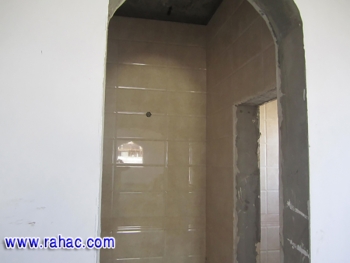 أعمال سيراميك الحوائط للحمامات 